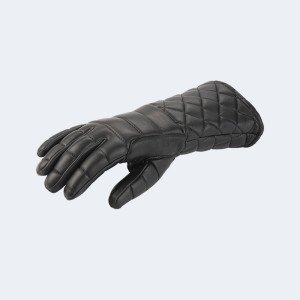 Historical fencing gloves made of padded leather for HEMA